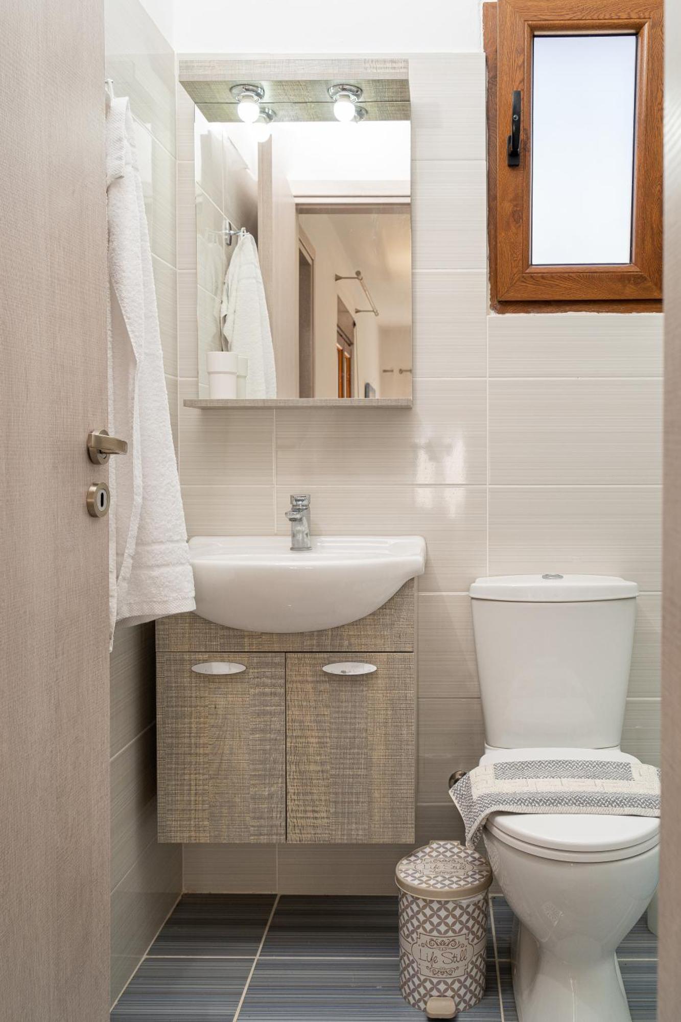 Akrotiri Apartments Makrýgialos Екстериор снимка